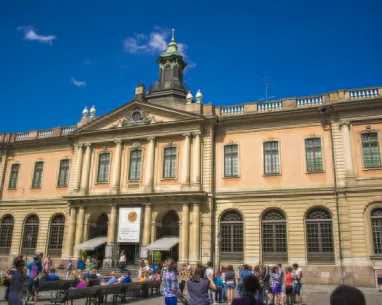 Public Sector and Research (Government, Municipalities, Universities, etc.)